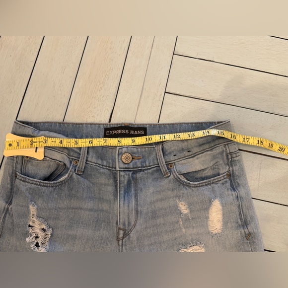 EXPRESS JEANS | Cropped Super Skinny Mid Rise Distressed Sz 8 - Picture 6 of 7